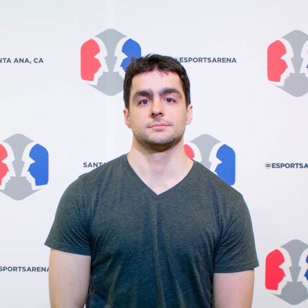 File:Rando at Rewind 2017.jpg