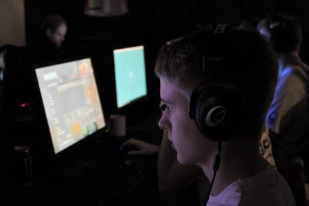 AMS competing with Publiclir at DreamHack Winter 2015.