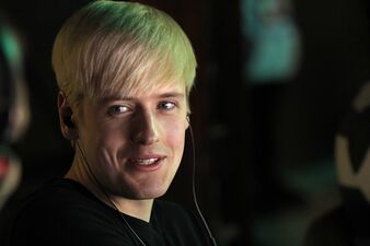 -blaze competing at Esports Arena Rewind 2017.