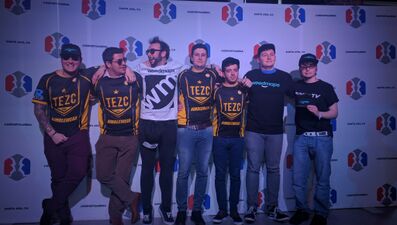 TEZC at Esports Arena Rewind 2017. From left to right: MattCV, Coleman, CommanderX, Anderson, SoniX, Maxi, Hildreth.