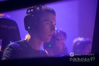 Mike competing with Epsilon eSports at i49.