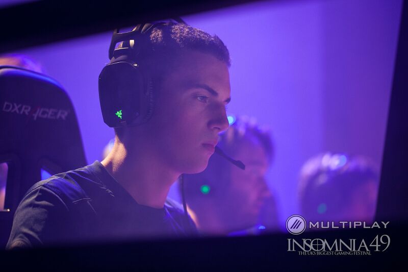 File:Mike at Insomnia49.jpg