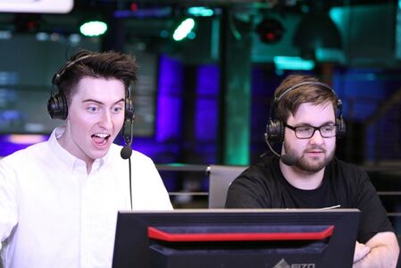 Ma3la casting alongside Dreamboat at Rewind LAN 2017.